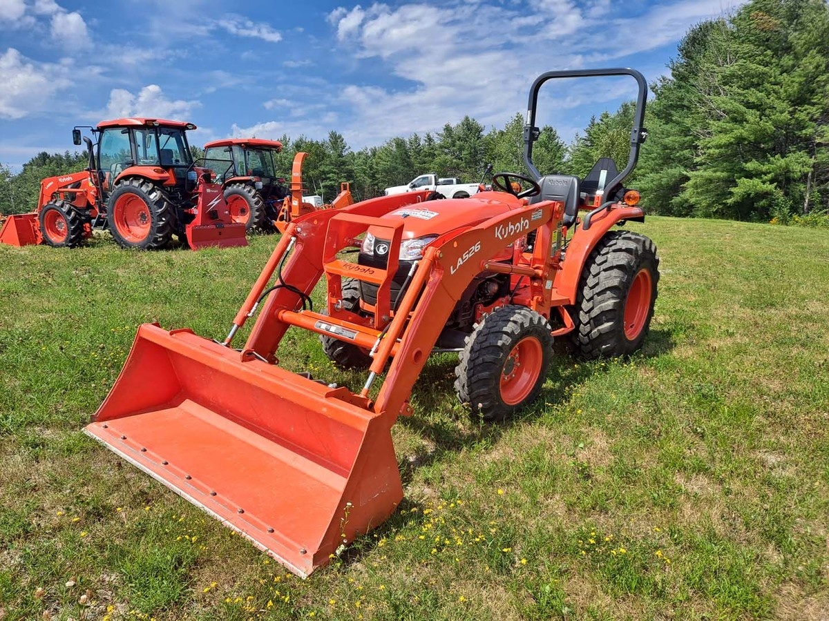 Kubota L2501HST Compact Tractor With Loader